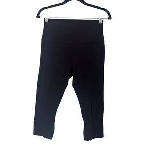 Lululemon Black High Rise Capri Leggings Size 8